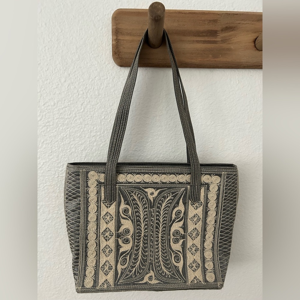 Laga Designs Black & Cream Embroidered Vegan Handbag